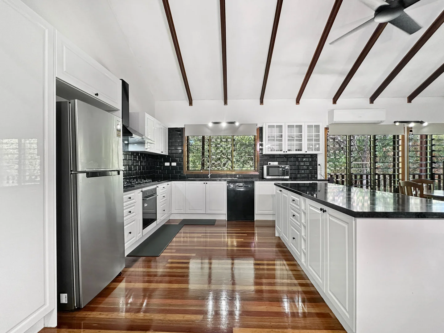 Additional image 9 of 28 Pollard St, Horseshoe Bay QLD 4819