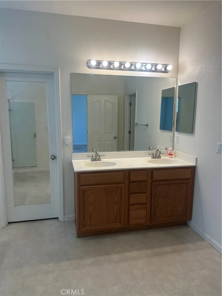 Additional image 61 of 17385 Stone Celler Way, Lathrop, CA 95330