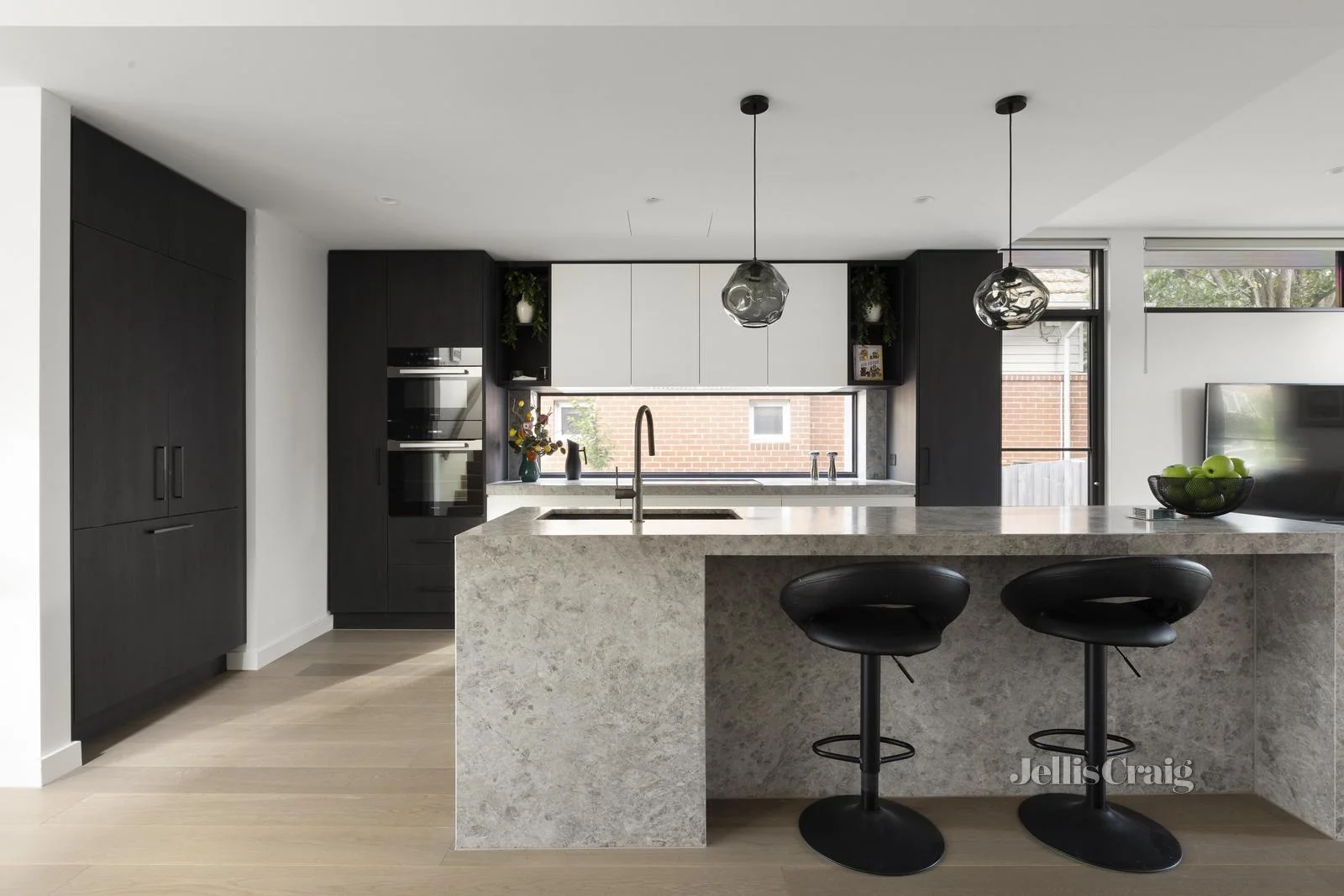 Additional image 4 of 1/51 Wilfred Road, Ivanhoe East VIC 3079