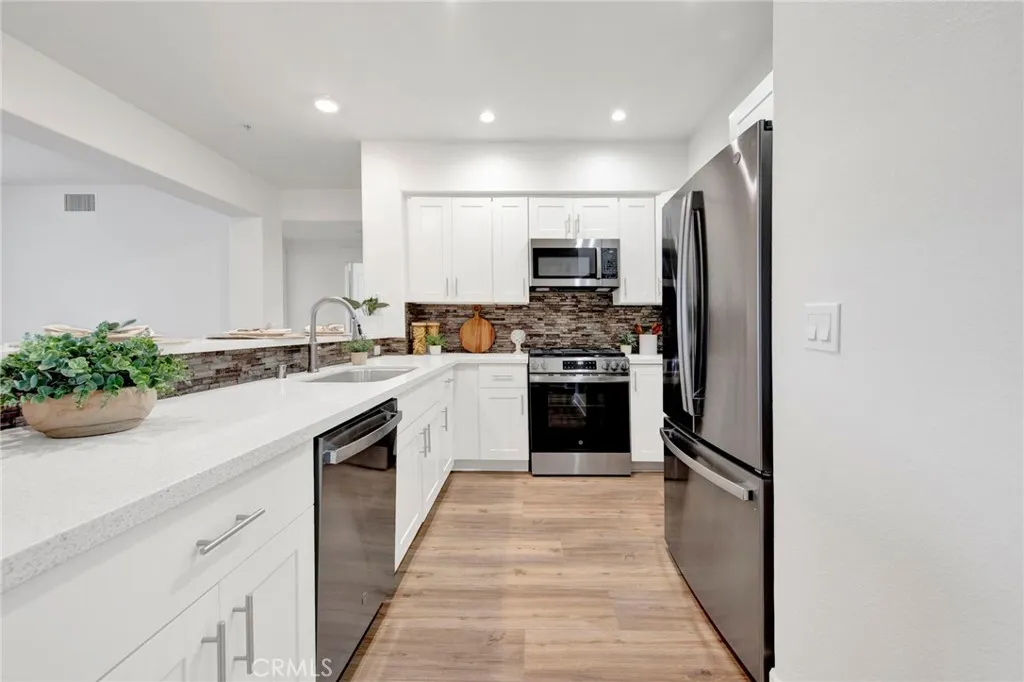 Additional image 4 of 24545 Town Center Dr Unit 5304, Valencia, CA 91355