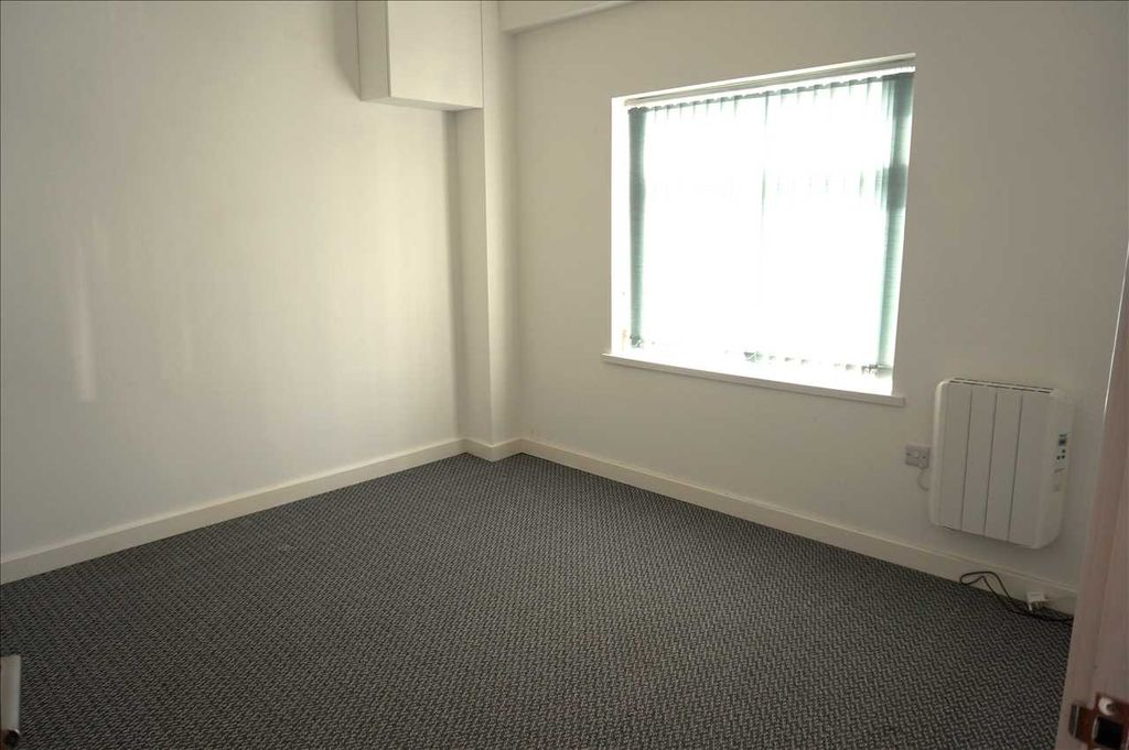 Additional image 5 of 2 bed flat to rentCarmarthen Road, Cross Hands, Llanelli SA14