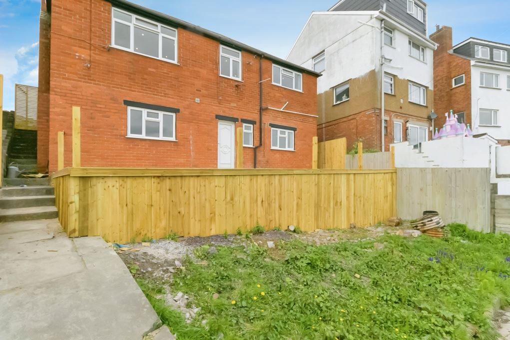 Additional image 2 of 4 bed bungalow to rentSt. Pauls Avenue, Barry CF62