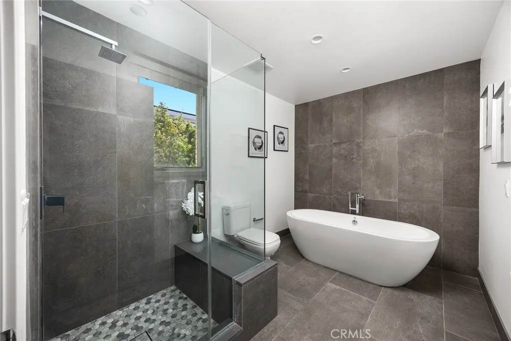 Additional image 45 of 125 Hurlbut St Unit 209, Pasadena, CA 91105