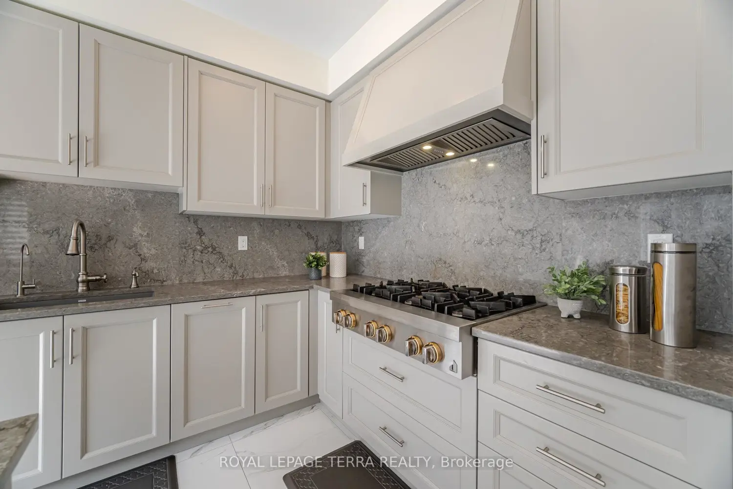 Additional image 16 of 18 Gladmary Drive