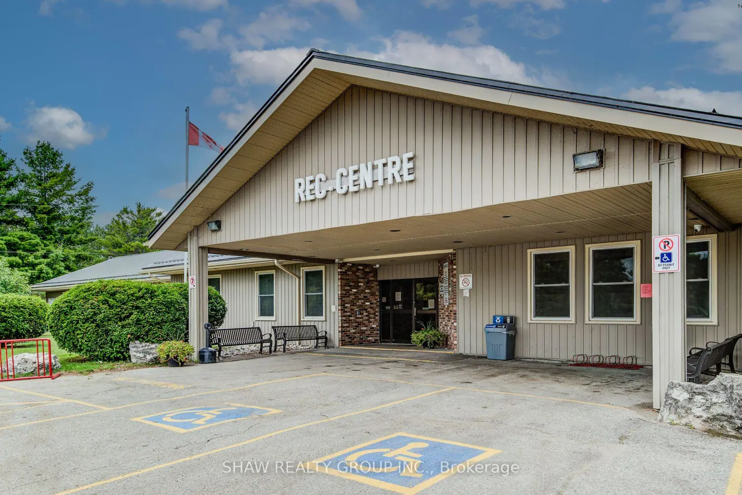 Additional image 14 of 691 Oak Crescent