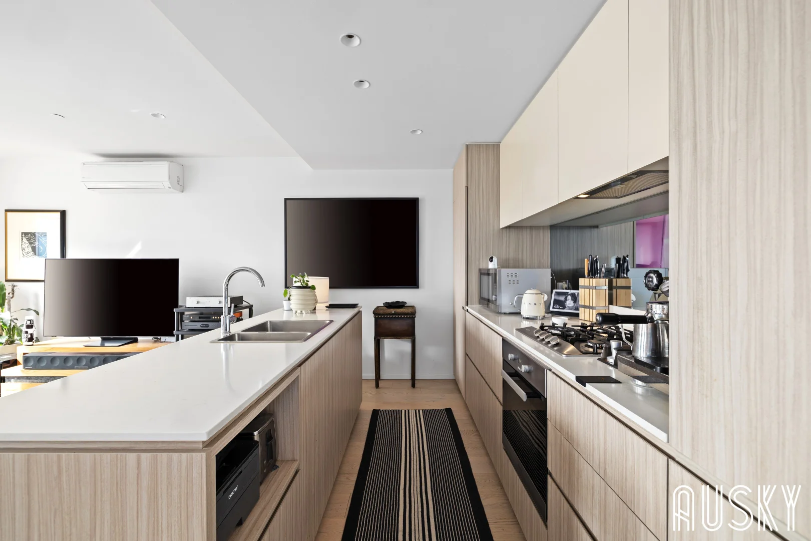 Additional image 3 of 802/8A Evergreen Mews, Armadale VIC 3143