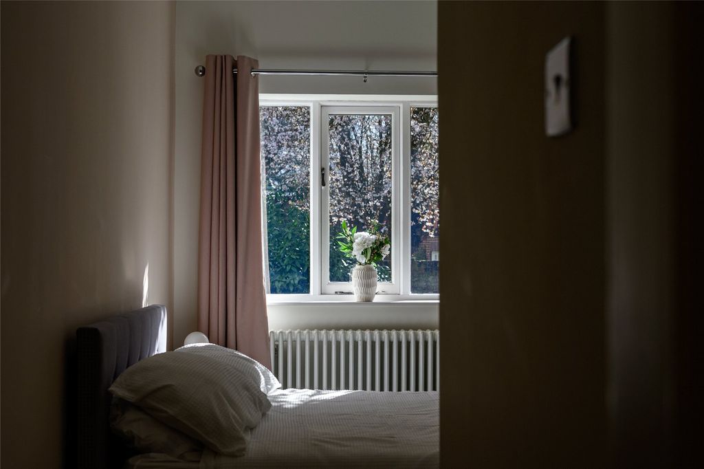 Additional image 11 of 2 bed flat to rentAdlington Road, Wilmslow, Cheshire SK9