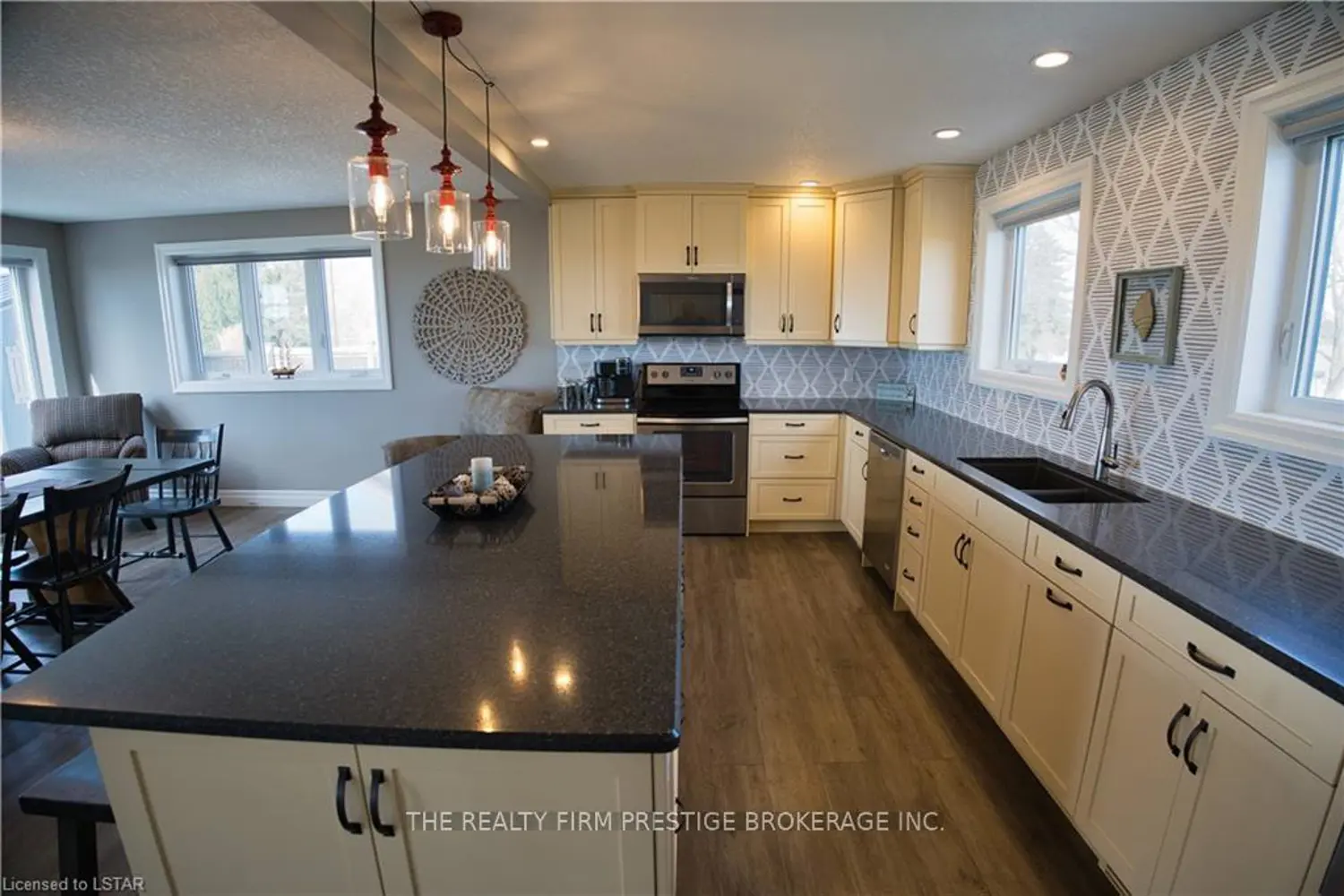 Additional image 6 of 18574 Erie Shore Drive