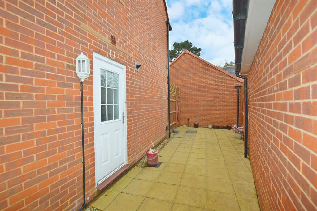 Additional image 17 of 5 bed detached house to rent7 Wellers Close, Felpham, Bognor Regis, West Sussex PO22