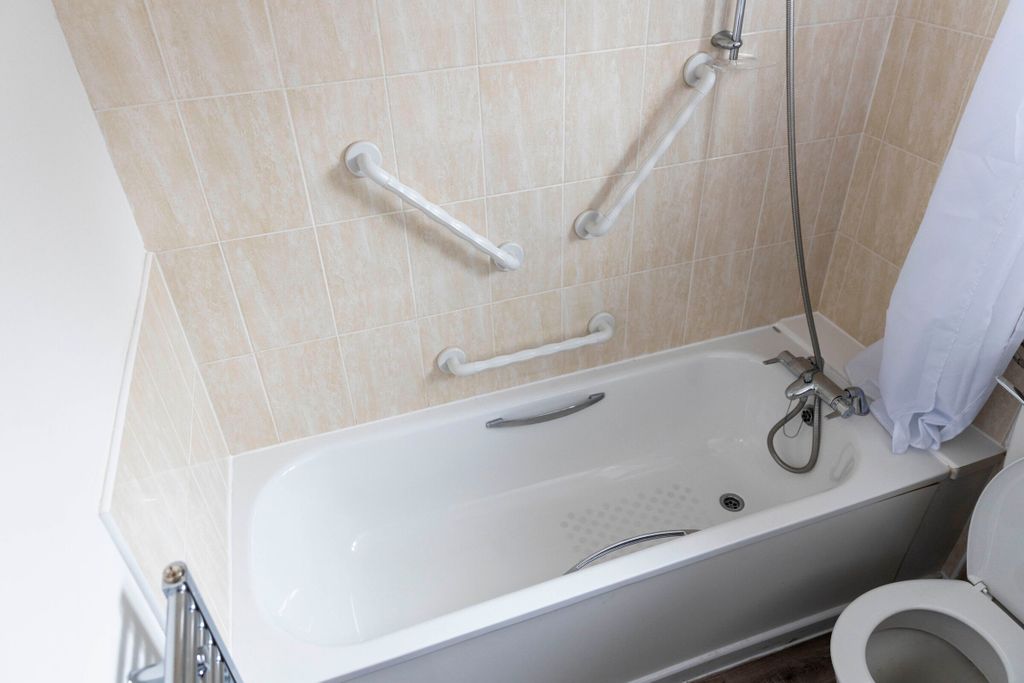 Additional image 31 of 3 bed semi-detached house to rentHarp Lane, Telford TF4