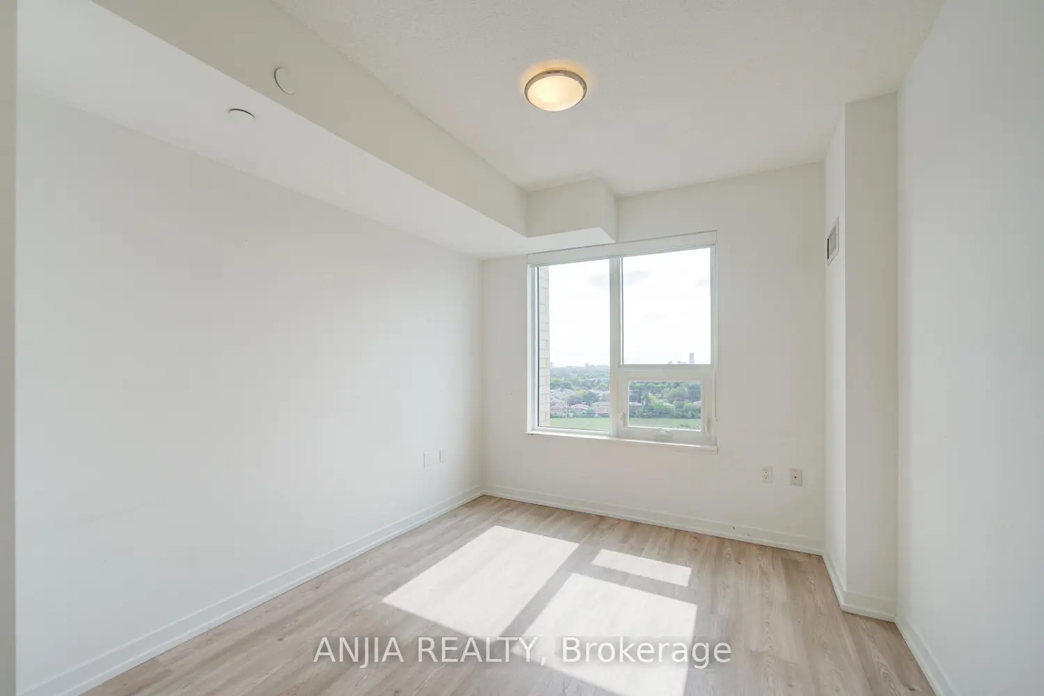 Additional image 15 of 1028 Mcnicoll Avenue 1213