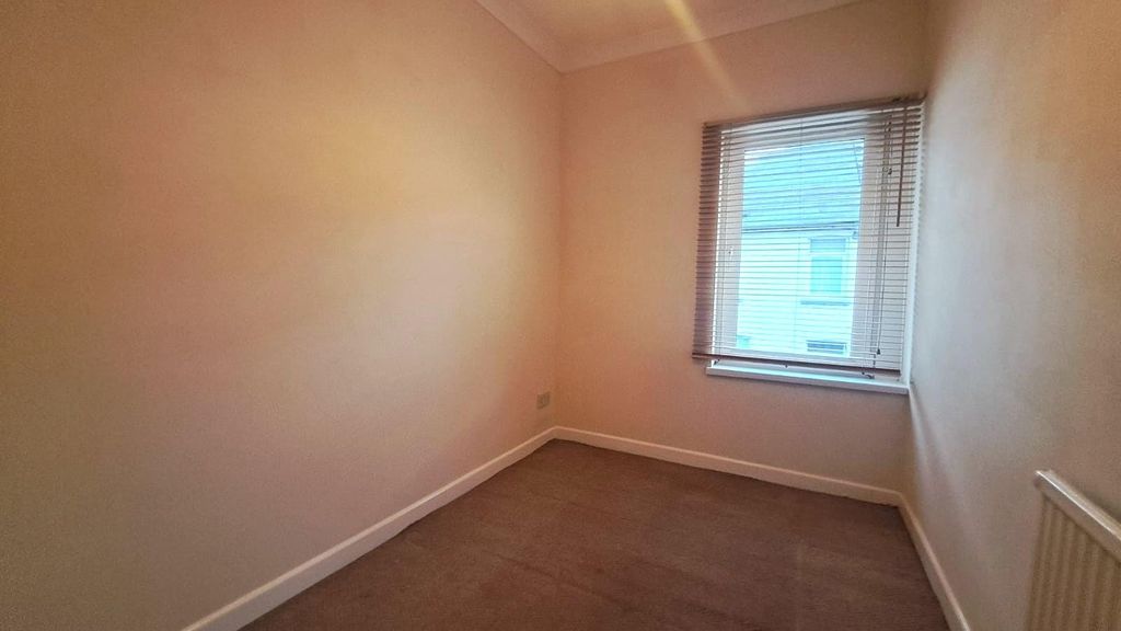 Additional image 8 of 3 bed terraced house to rentRectory Road, Crumlin, Newport NP11
