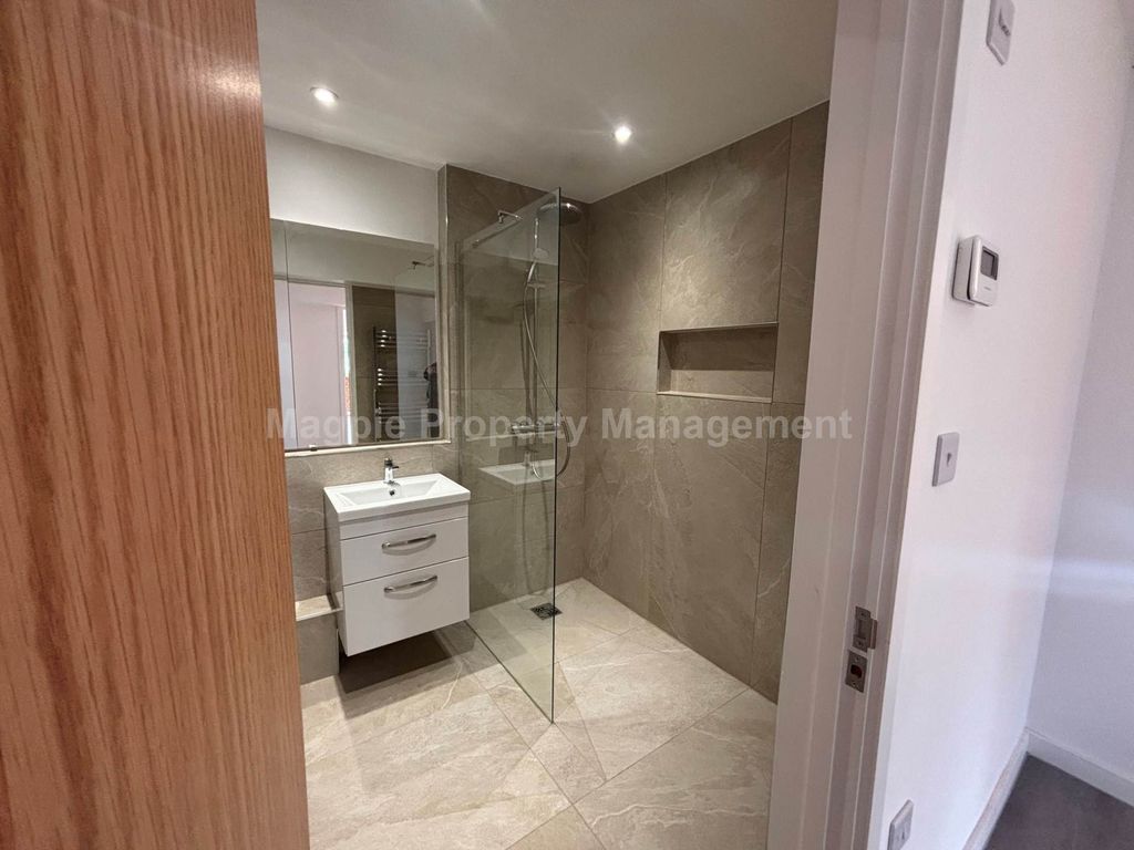 Additional image 30 of 6 bed semi-detached house to rentThe Lakes, Twentypence Road, Cottenham, Cambridge CB24