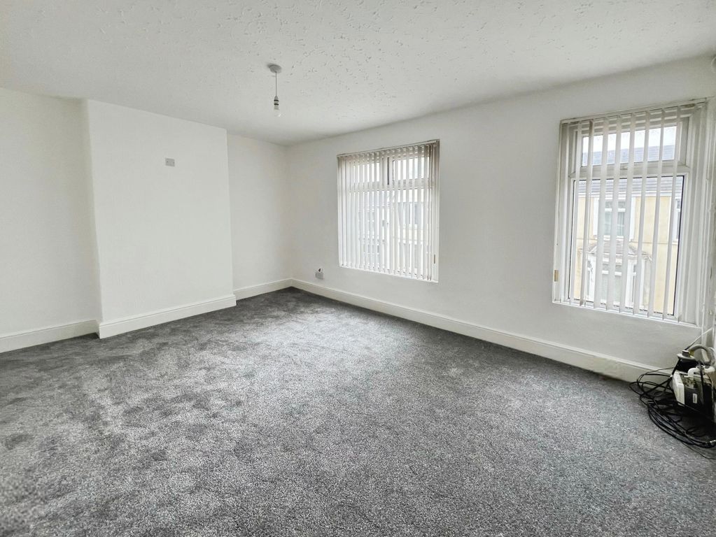 Additional image 2 of 1 bed flat to rentNew Road, Porthcawl CF36