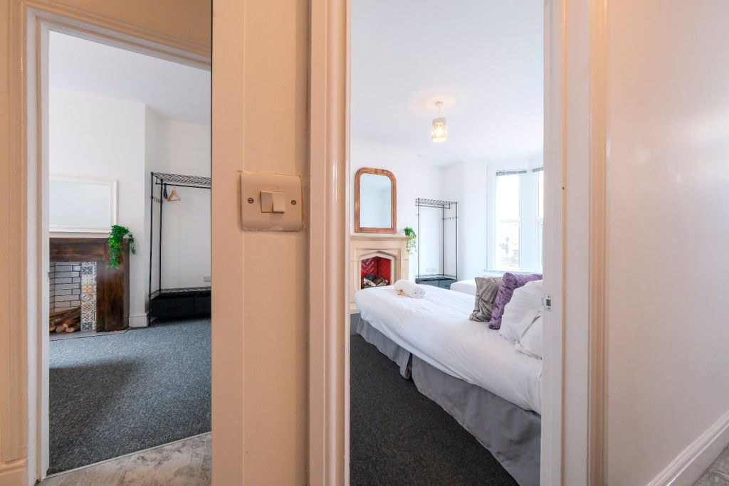 Additional image 33 of 5 bed semi-detached house to rentDouglas Road, Horfield, Bristol BS7