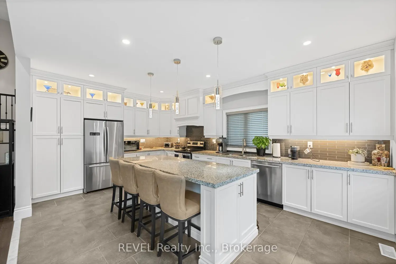 Additional image 2 of 46 Philmori Boulevard