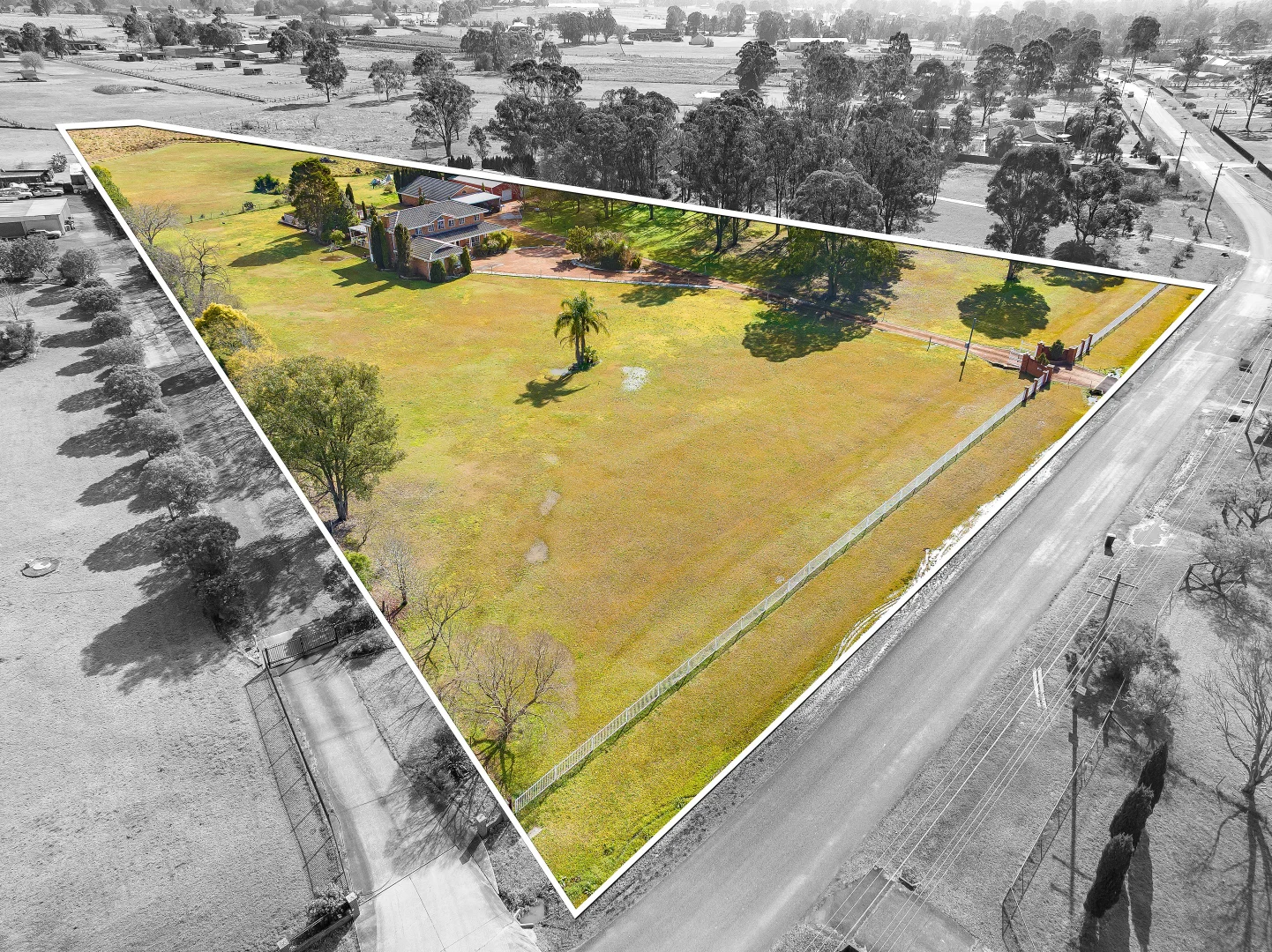 Additional image 2 of 79 Kelvin Park Drive, Bradfield NSW 2556