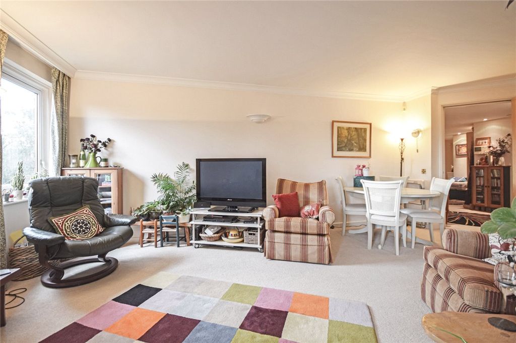 Additional image 4 of 3 bed flat to rentThe Oasthouse, Pinehurst South, Grange Road, Cambridge CB3