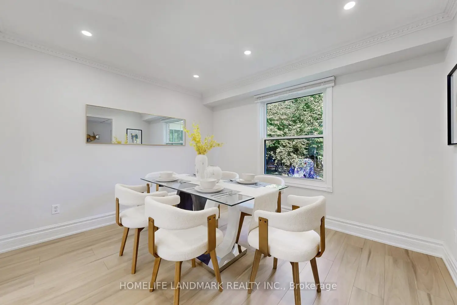 Additional image 10 of 20573 Yonge Street