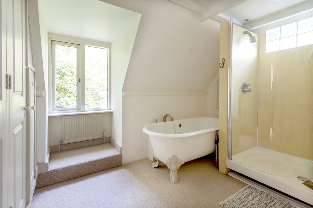 Additional image 11 of 7 bed detached house to rentMill Lane, Kidmore End, Reading RG4