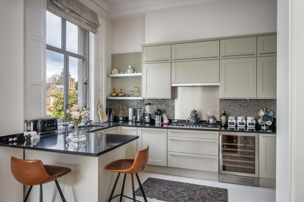 Additional image 6 of 3 bed flat to rentAlbury Park Mansion, Albury Park, Albury, Guildford GU5