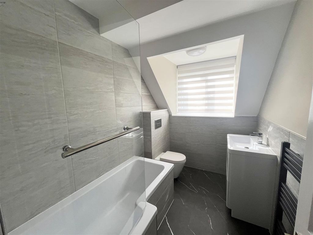 Additional image 16 of 4 bed detached house to rentMoss Lane, Styal, Wilmslow SK9