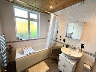 Additional image 7 of 3 bed detached bungalow to rentHowards Road, Wirral CH61