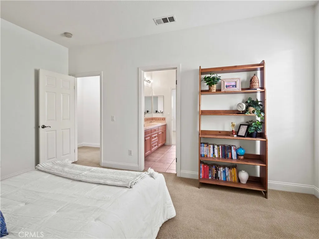 Additional image 35 of 25679 Smoketree Ln, Valencia, CA 91381