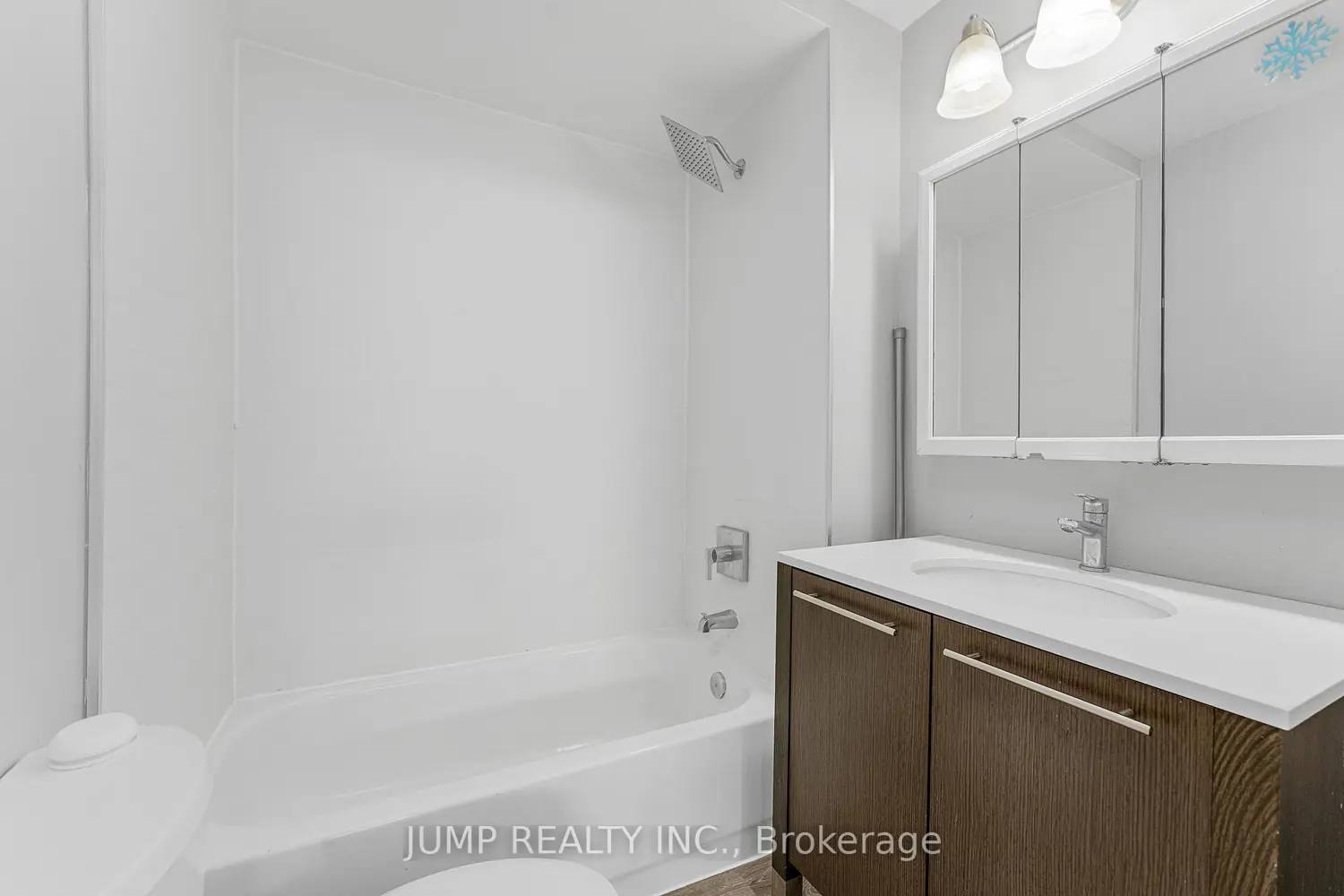 Additional image 12 of 842-844 Ellrose Avenue