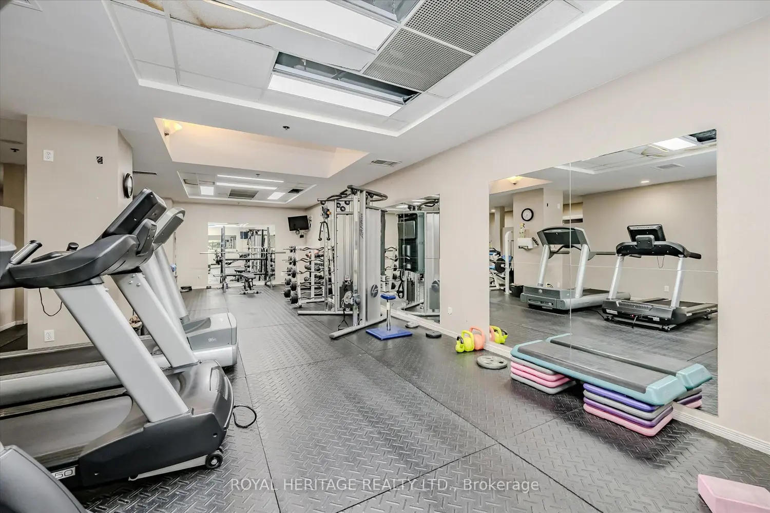 Additional image 18 of 135 James Street 615