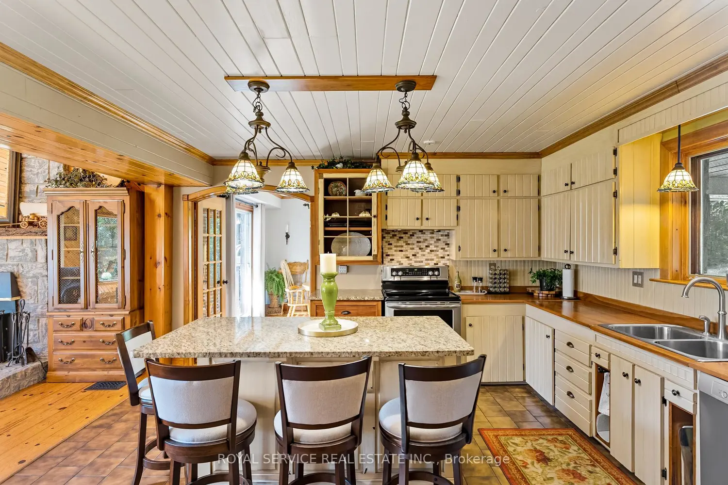 Additional image 12 of 2853 13Th Line