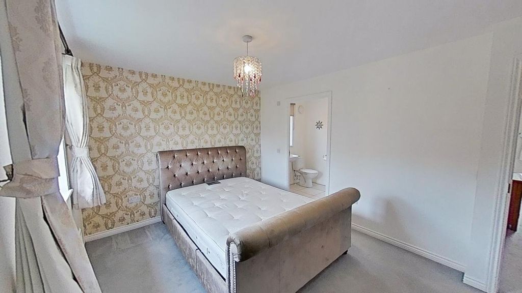 Additional image 11 of 4 bed detached house to rentKilgannan Drive, Redding, Falkirk, Stirlingshire FK2