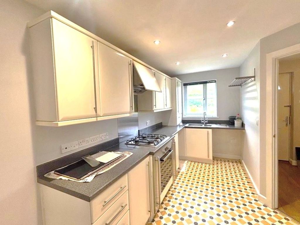 Additional image 5 of 3 bed semi-detached house to rentCwrt Pant Yr Awel, Lewistown, Bridgend CF32