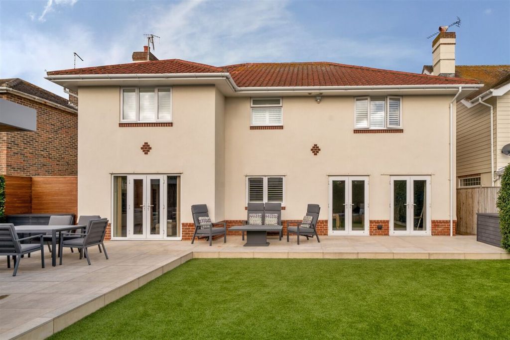 Additional image 28 of 5 bed detached house to rent6A, Limmard Way, Bognor Regis, West Sussex PO22