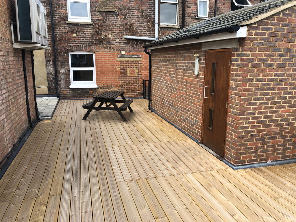 Additional image 6 of 4 bed flat to rentWellington Street, Luton LU1