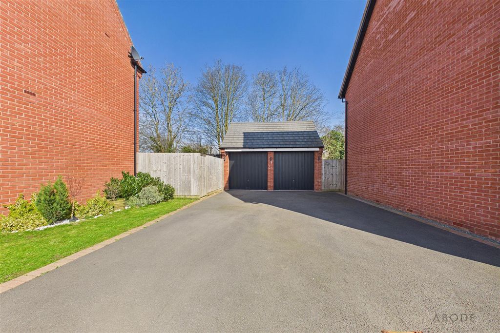 Additional image 25 of 5 bed detached house to rentGalloway Road, Drakelow, Burton-On-Trent DE15