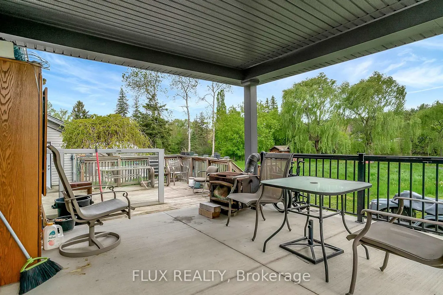 Additional image 18 of 1392 Doon Village Road