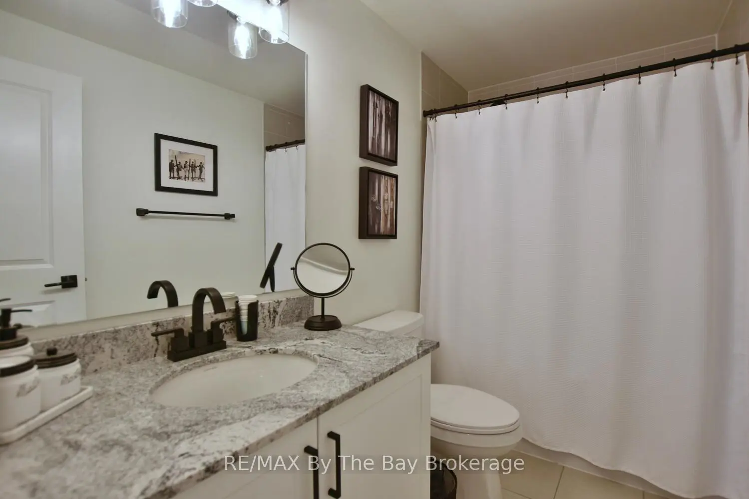 Additional image 13 of 17 Spooner Crescent 206