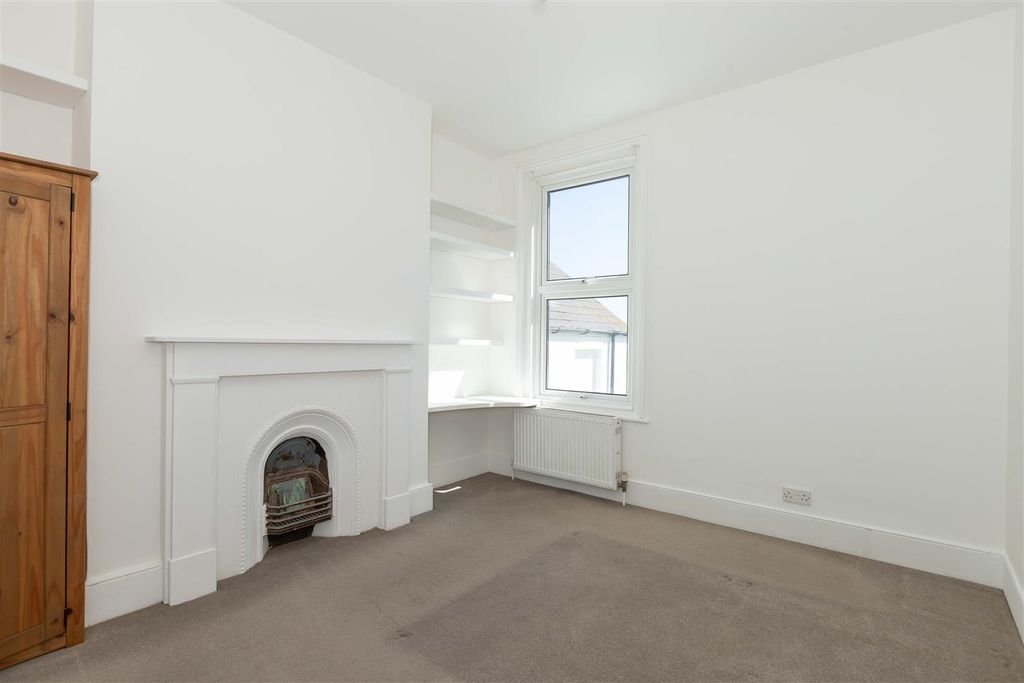 Additional image 7 of 3 bed maisonette to rentWestern Row, Worthing BN11