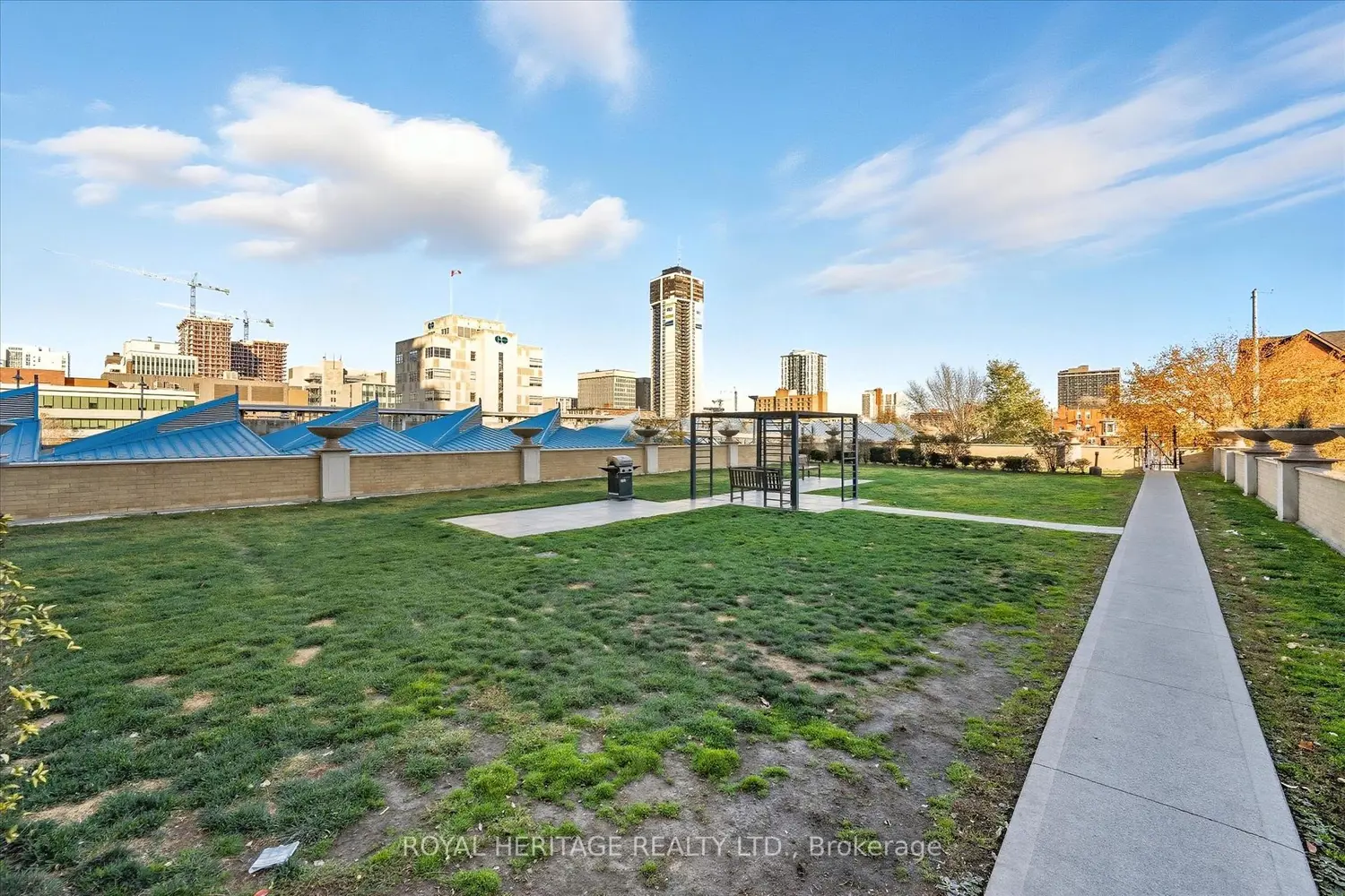 Additional image 19 of 135 James Street 615