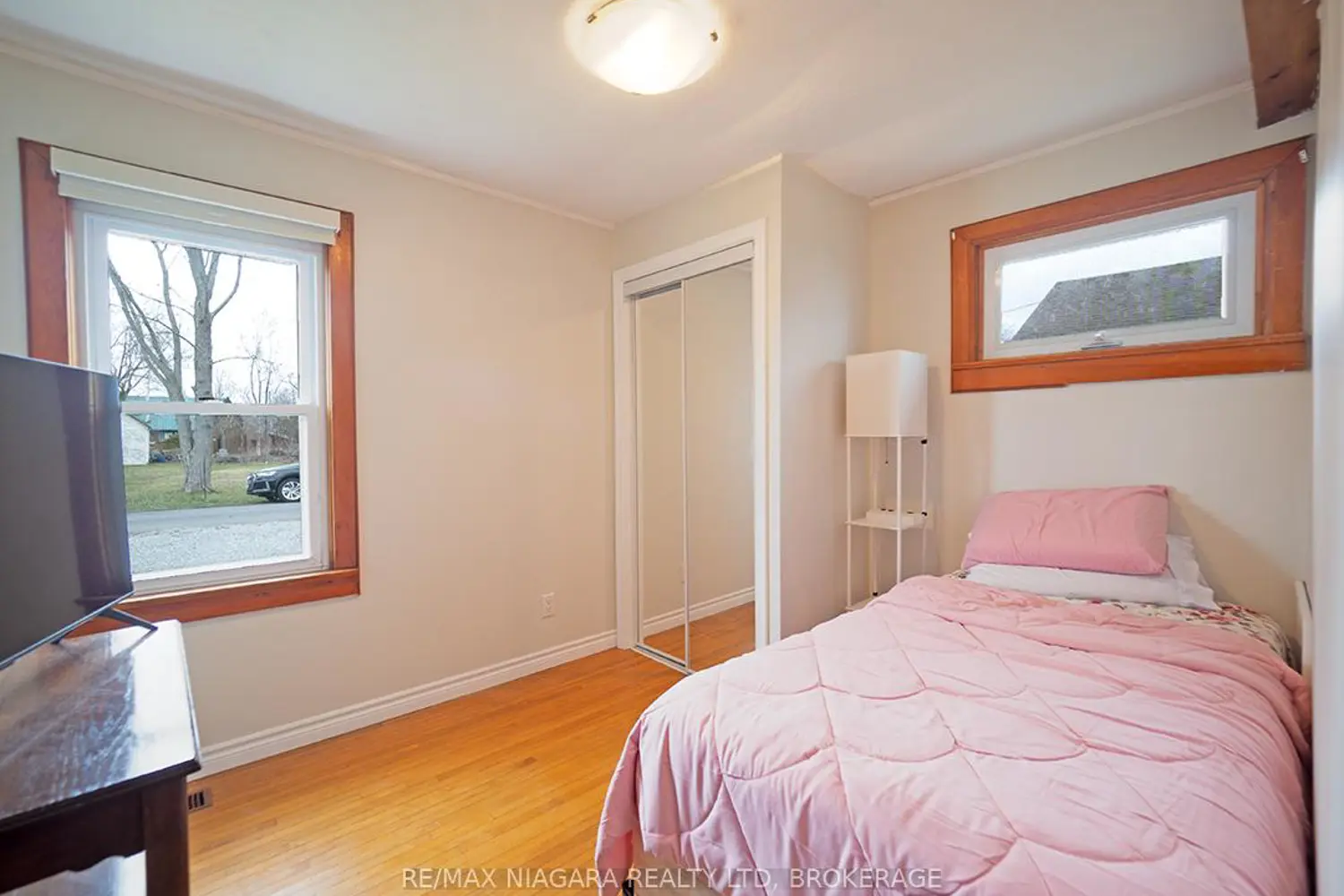 Additional image 13 of 11161 Churchill Avenue