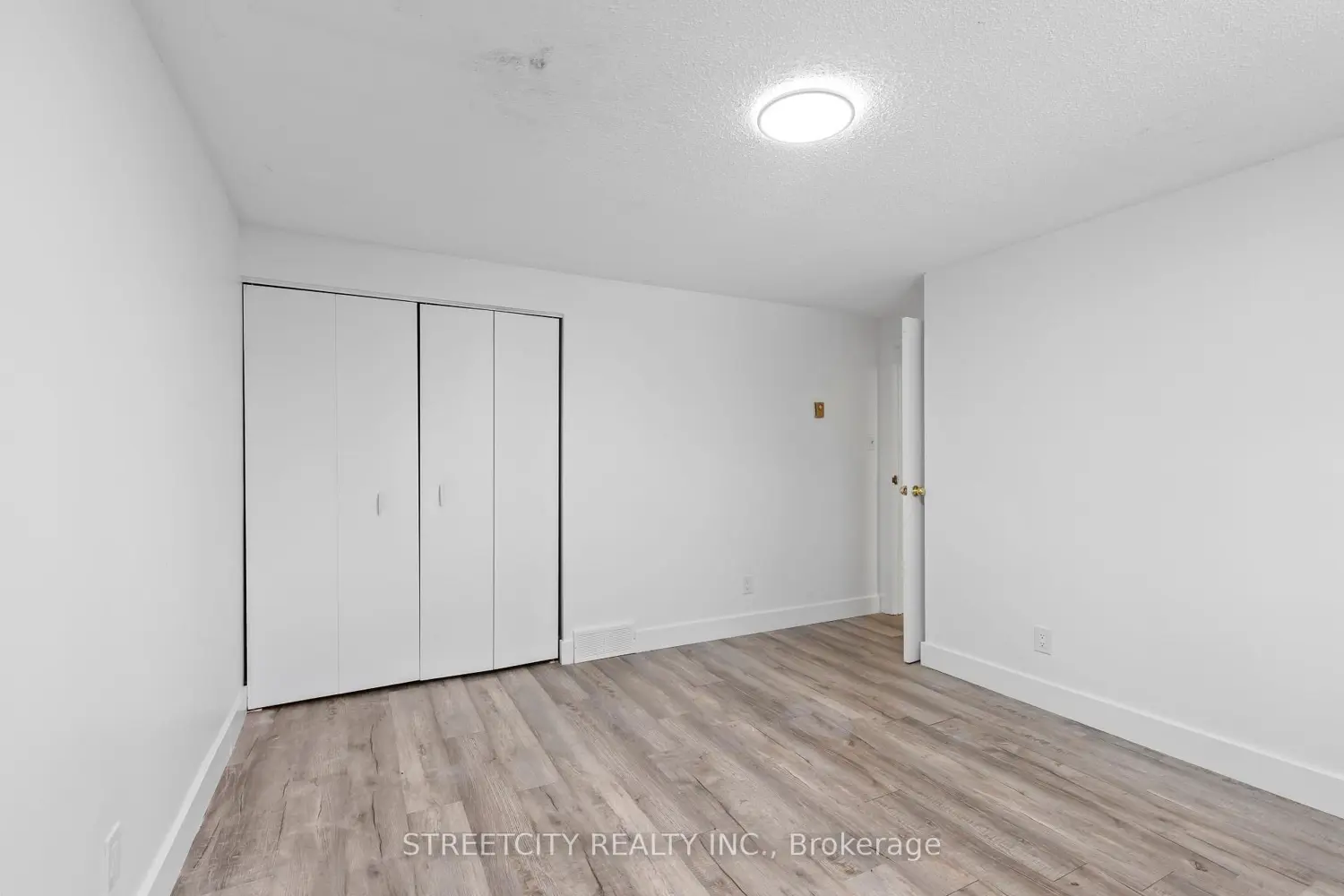 Additional image 16 of 550 Second Street 59