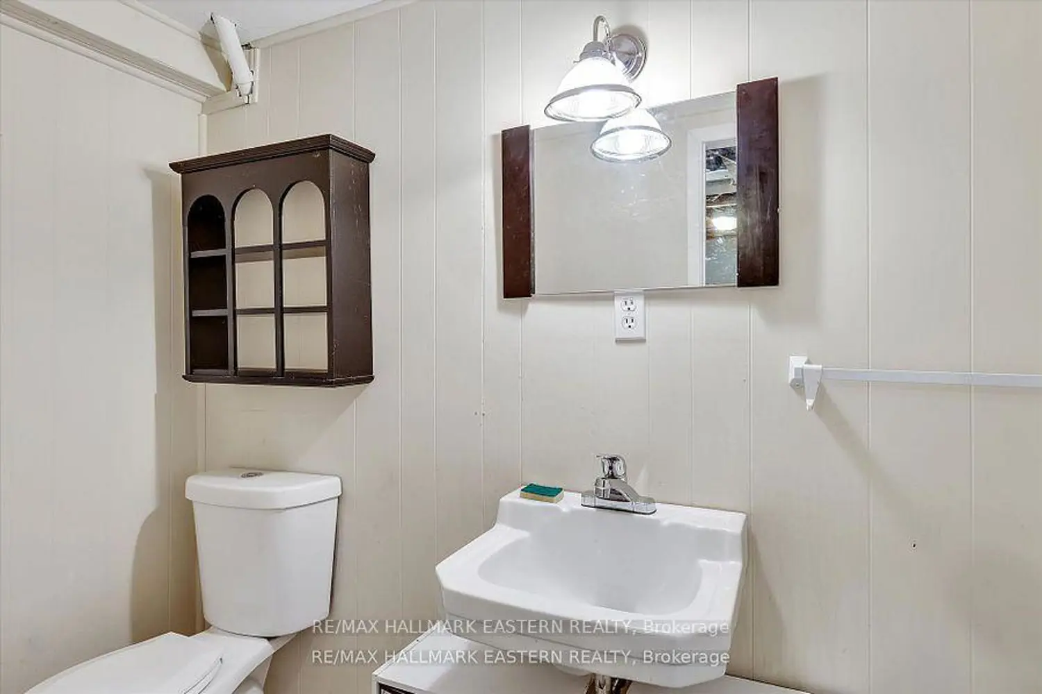 Additional image 13 of 996 Sydenham Road #67