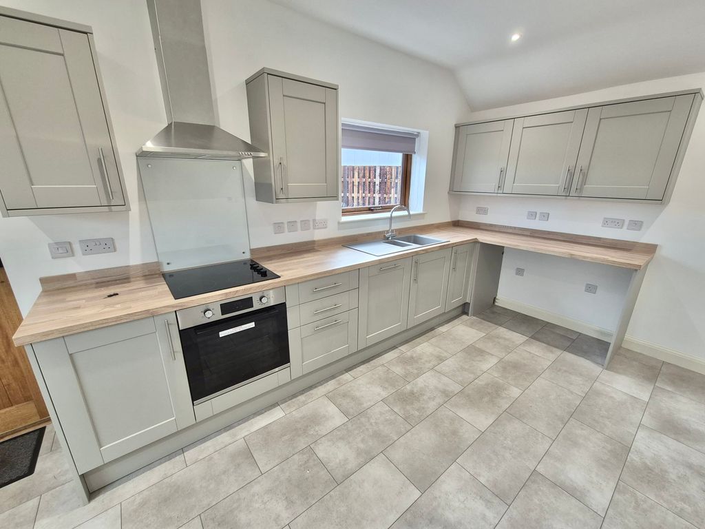 2 bed barn conversion to rentWeston-Under Redcastle, Shrewsbury SY4 photo 5
