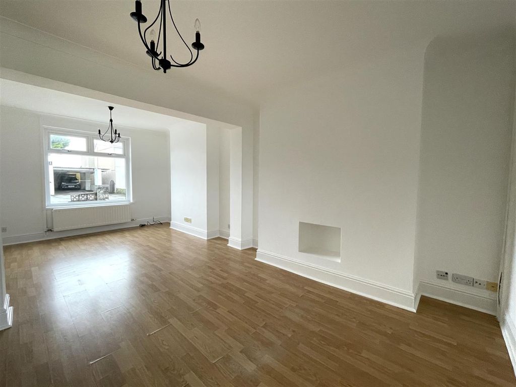 Additional image 5 of 3 bed semi-detached house to rentBethania Road, Upper Tumble, Llanelli SA14