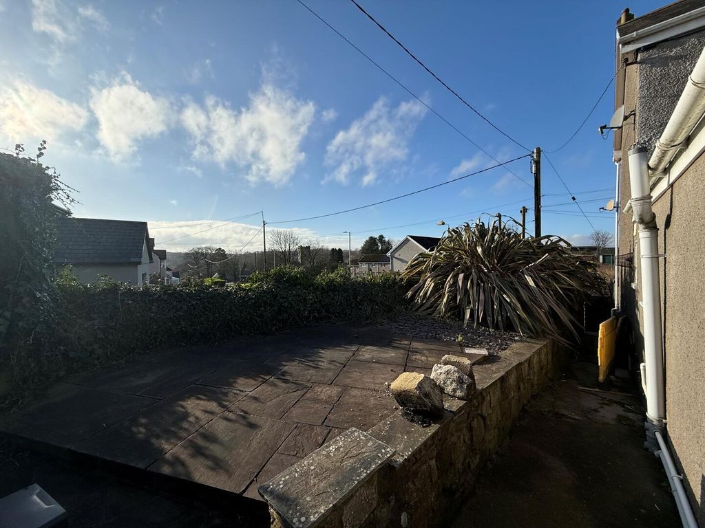 Additional image 12 of 3 bed end terrace house to rentHeol Eglwys, Pen-Y-Fai, Bridgend CF31