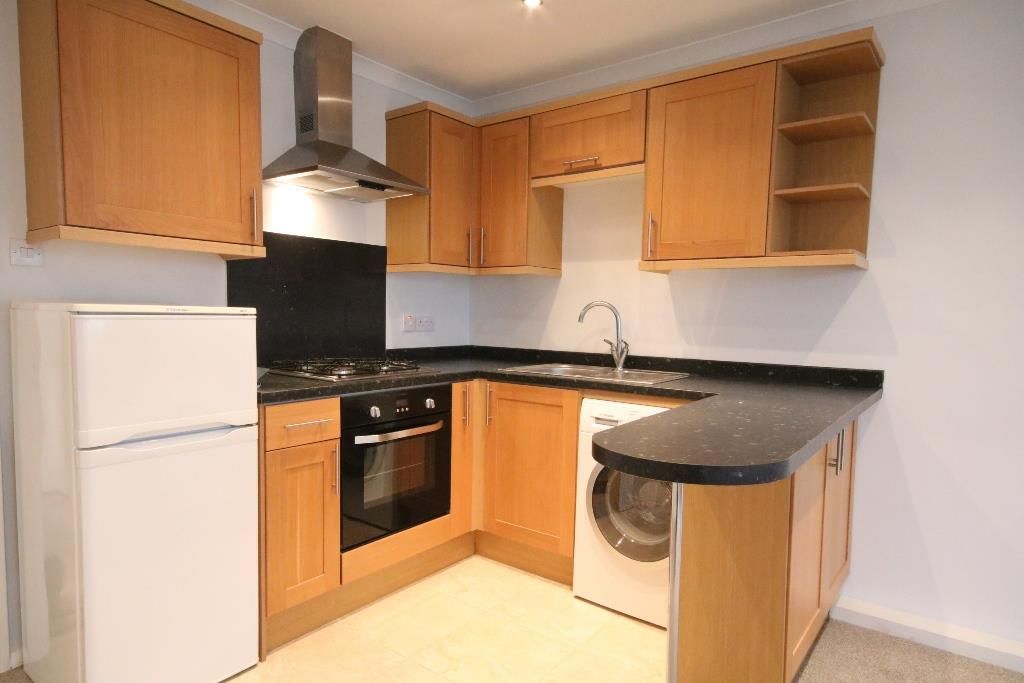 Additional image 2 of 1 bed flat to rentMiddle Road, Leatherhead KT22