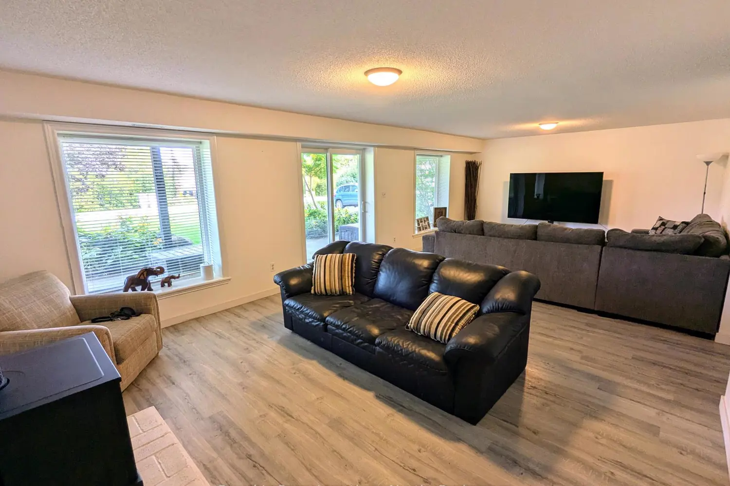 Additional image 14 of 306 Lakeshore Road