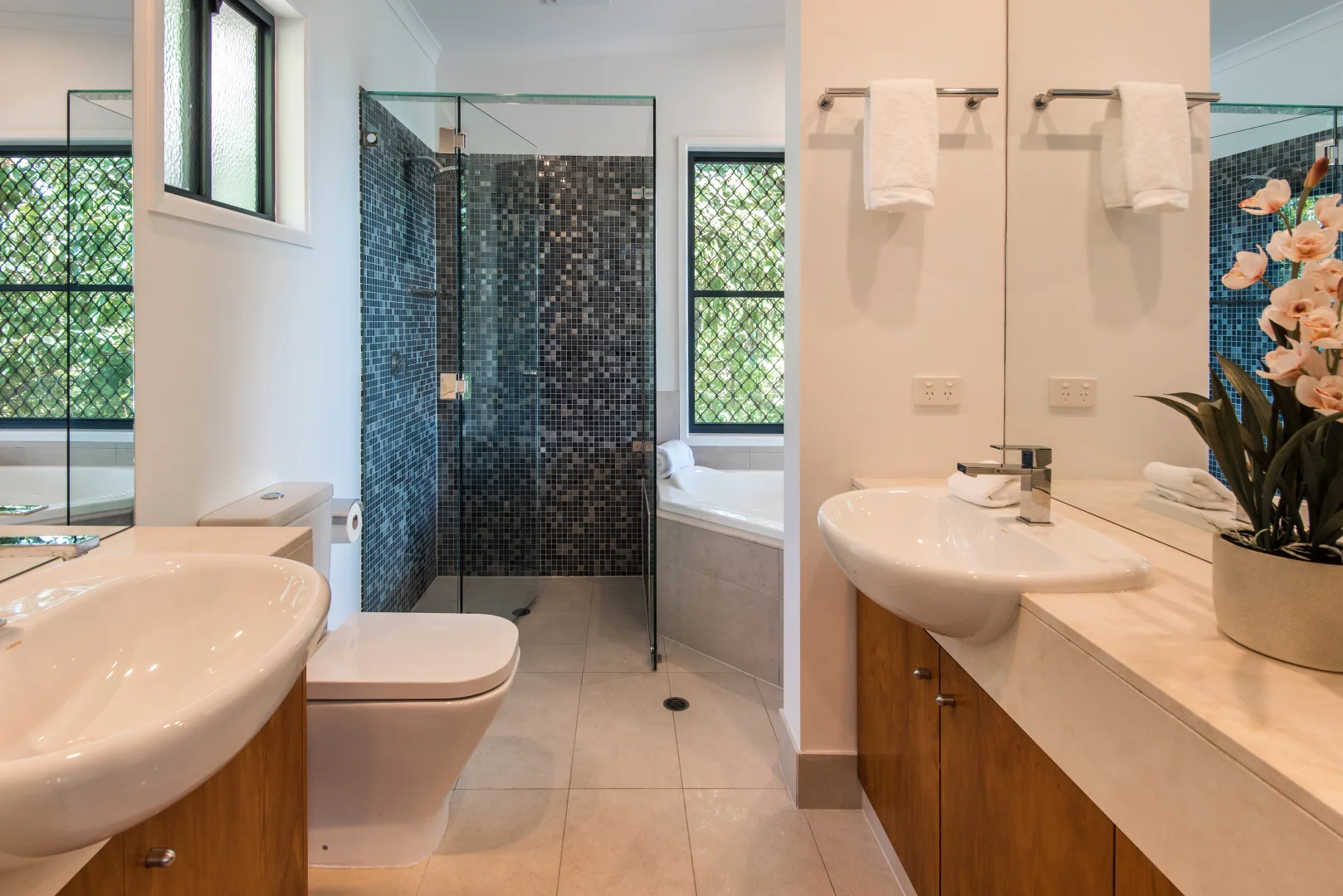 Additional image 25 of Kingfisher/6 Marina Drive, Hamilton Island QLD 4803