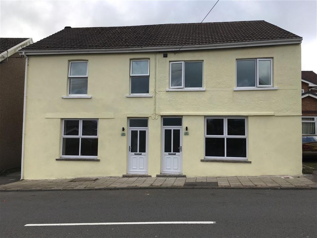 Additional image 4 of 3 bed semi-detached house to rentHigh Street, Heol-Y-Cyw, Bridgend CF35